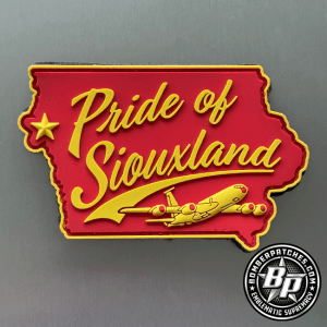 Pride of The Siouxland, 174th Air Refueling Squadron, Red